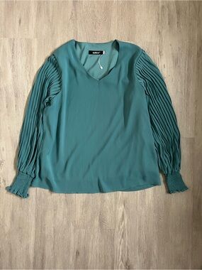 Alife V-Neck Blouse with Pleated Bishop Long Sleeves Teal Aqua Med *NWT* lined